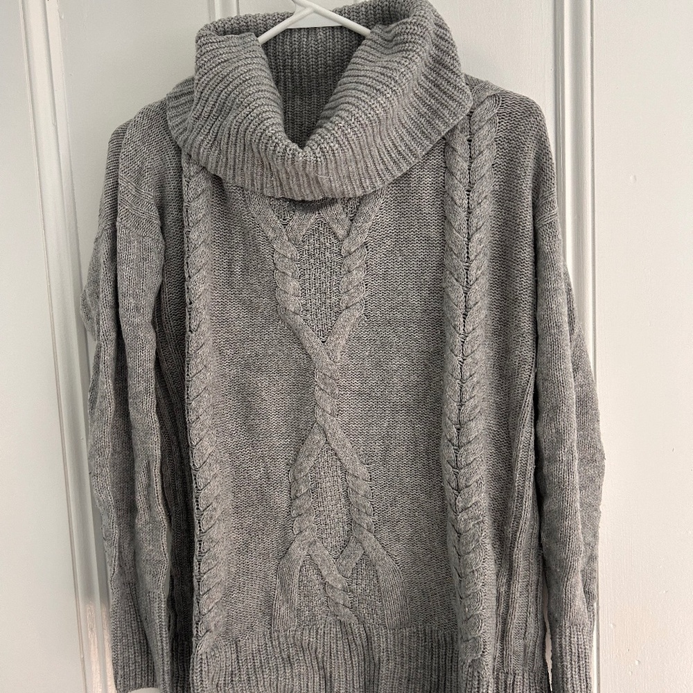 A Pea in the Pod Maternity Sweater